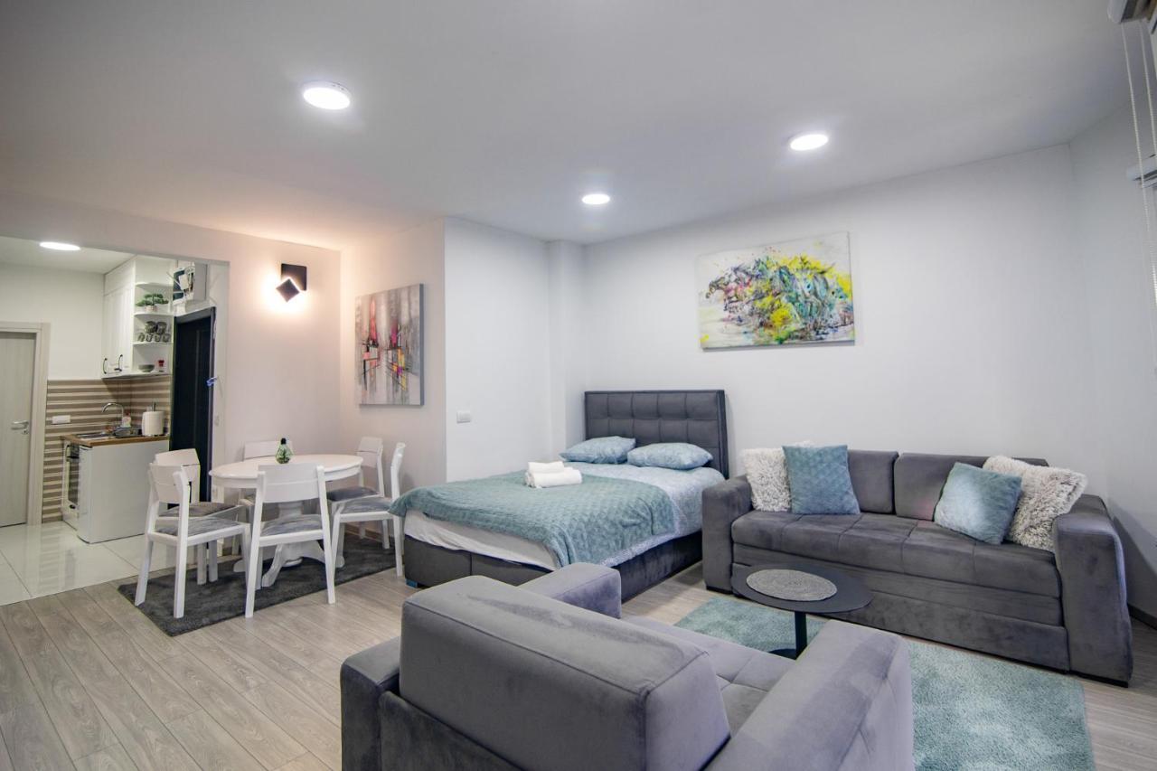 Tibor Apartment